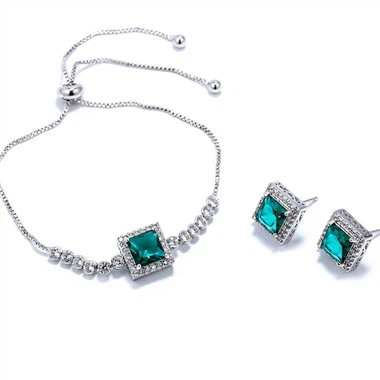 Sett ta 'ġojjellerija tan-Nisa f'forma ta' Pjazza